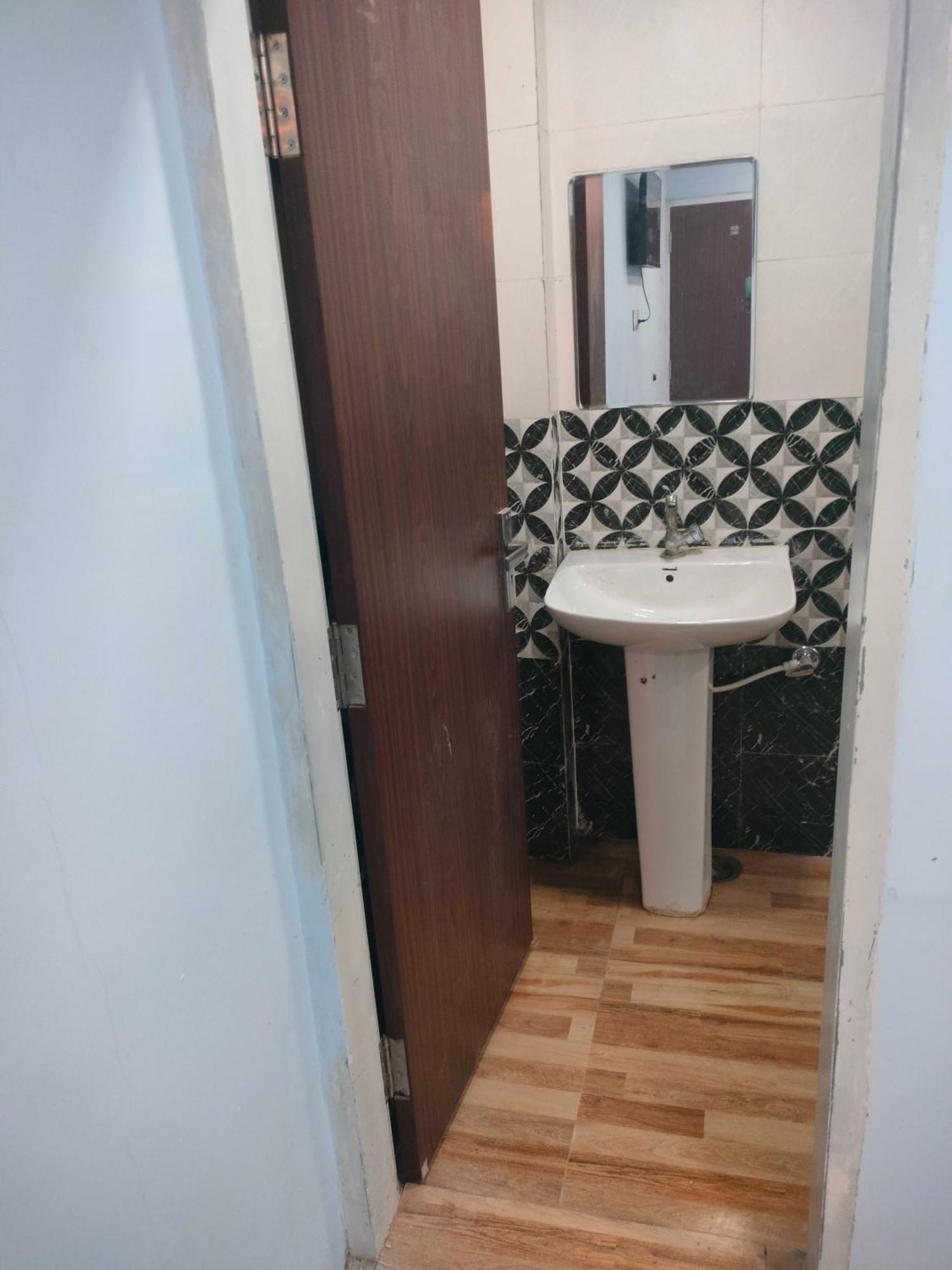 Oyo Palace Hotel Rohtak Εξωτερικό φωτογραφία